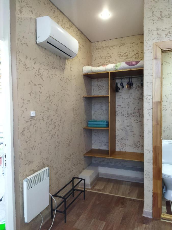 Hotel Гостевой Дом Ксения Sochumi Exterior foto