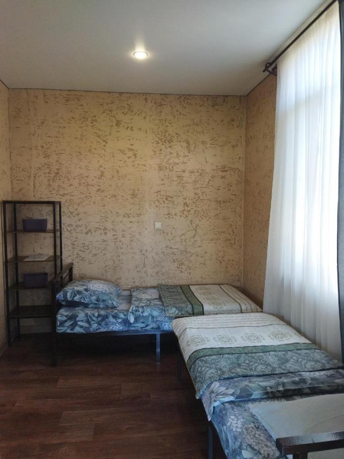 Hotel Гостевой Дом Ксения Sochumi Exterior foto